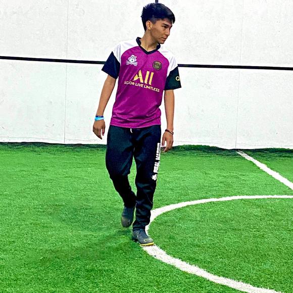 Meet your Posher, Arony - Picture 1 of 1